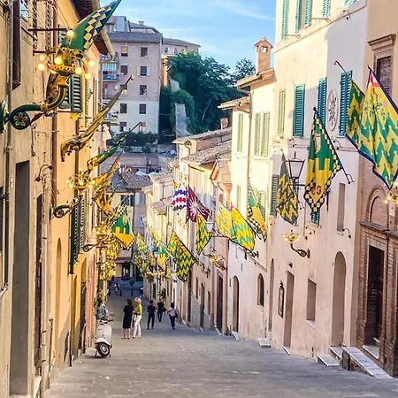 La Campanina-nel Cuore Di E Della Contrada *