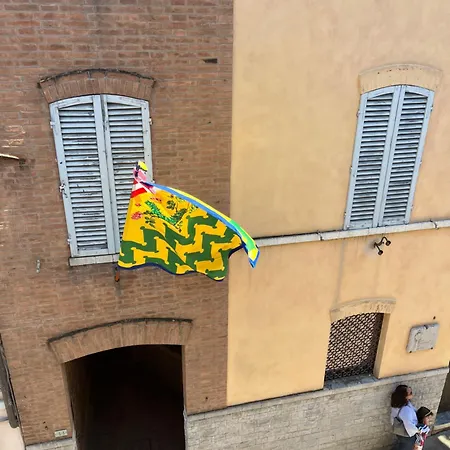 La Campanina-nel Cuore Di E Della Contrada