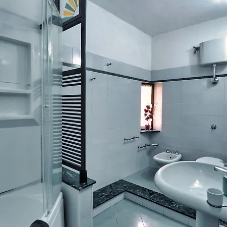 Lägenhet La Campanina-nel Cuore Di E Della Contrada